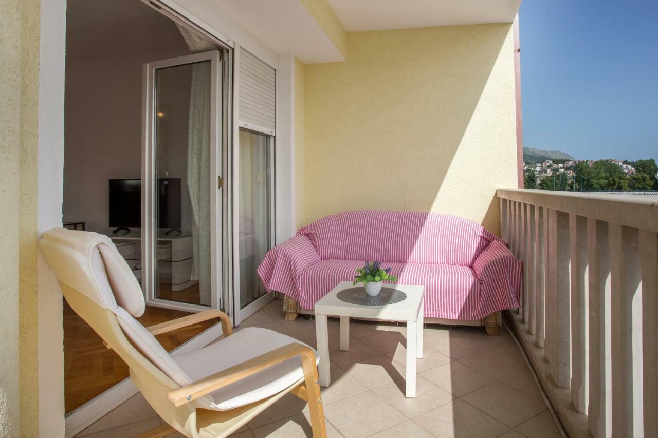 Apartments Vip Split Exterior photo